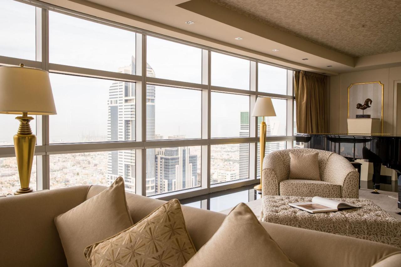 Jumeirah Emirates Towers Dubai Esterno foto